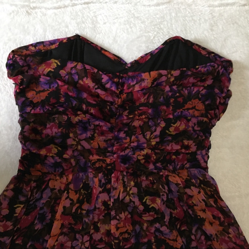 3/$30💕 Charlotte Russe Strapless Floral Dress - Picture 4 of 7